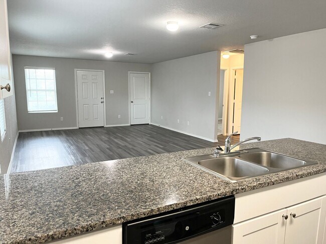 Building Photo - 8907 Lamus Wheel