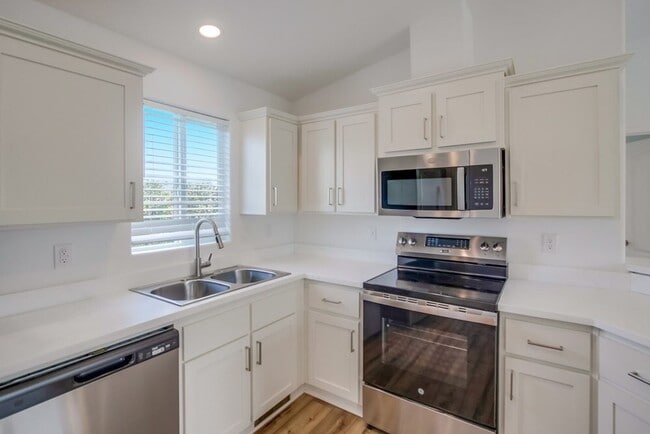 Building Photo - La Mesa Brand New Home Pet Friendly  Move In Special Two Weeks FREE Brand New 3 bed /2 bath Home ...
