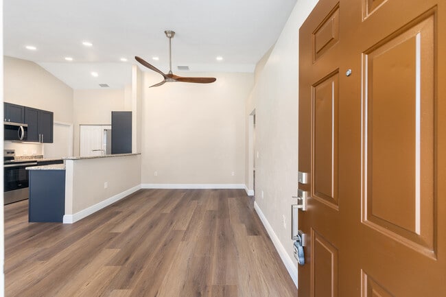 Building Photo - 6523 NW 109th Pl