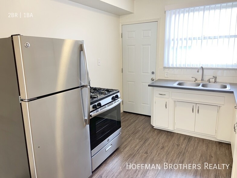 Building Photo - 5844 Condon Ave