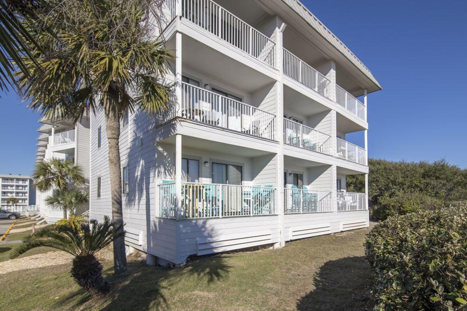 Building Photo - 400 Plantation Rd