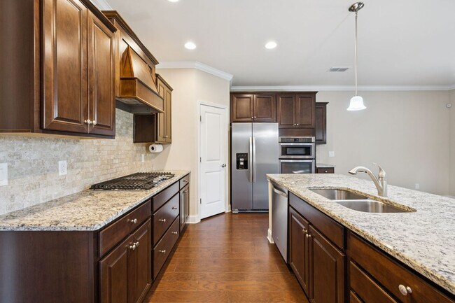 Building Photo - Sparkling clean 4 bedroom home in Spring H...