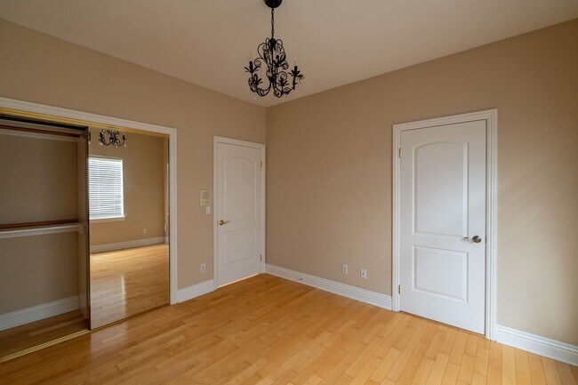 Building Photo - 8240 Sheffield Rd