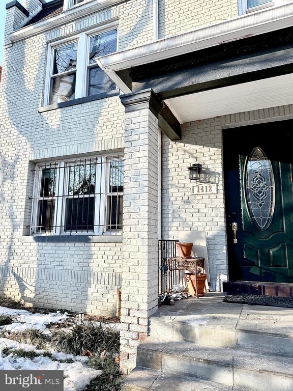 Building Photo - 1412 A St SE