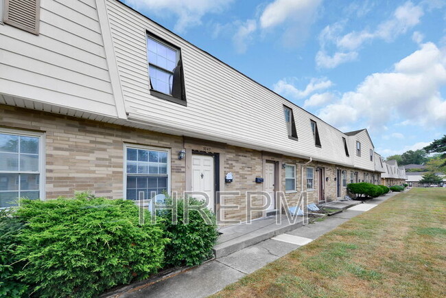 Building Photo - 3043 Morsetown Ct S