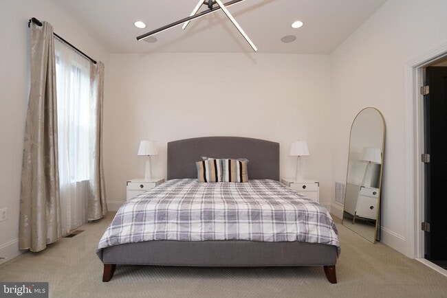 Building Photo - 44655 Provincetown Dr