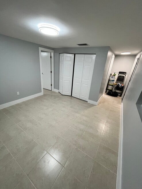 Building Photo - 1155 SW 129th Ave