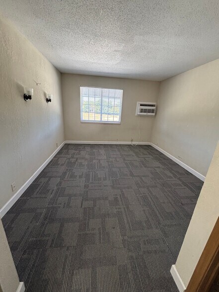 Building Photo - 1 Proactive Dr