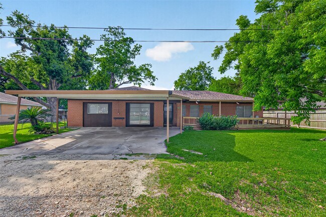 Building Photo - 4019 Beatrice Ave
