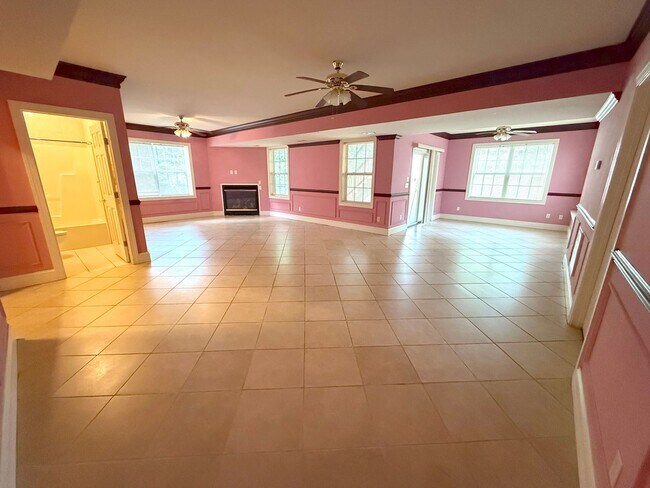 Building Photo - Beautiful Single-Family Home with Finished Basement & Fenced Backyard