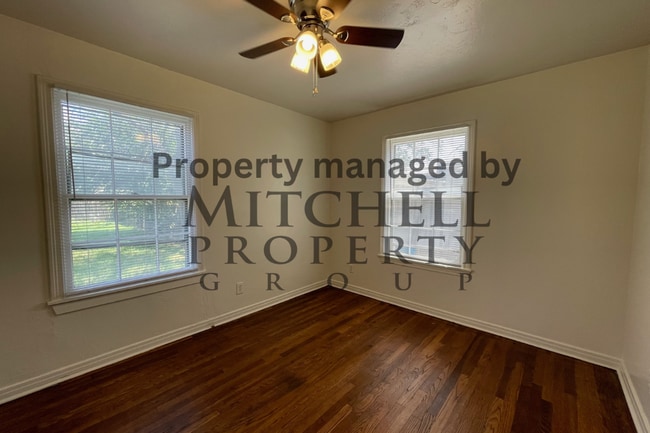 Building Photo - Welcome to 4207 S. Hughes! Nice 2 bedroom,...