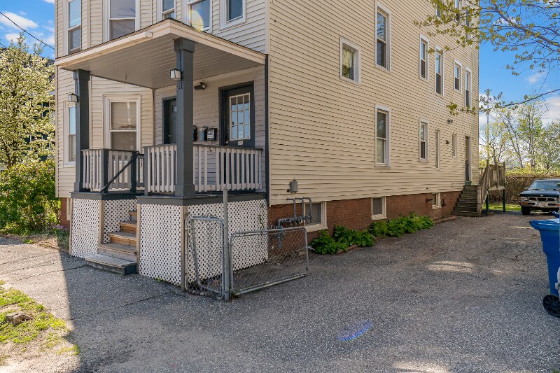 Building Photo - 51 Frederic St
