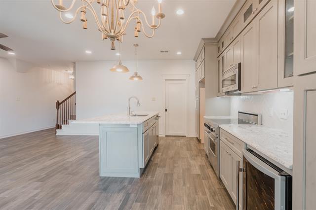 Building Photo - 225 Corinna Ct