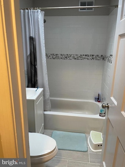 Building Photo - 703 Chetworth Pl