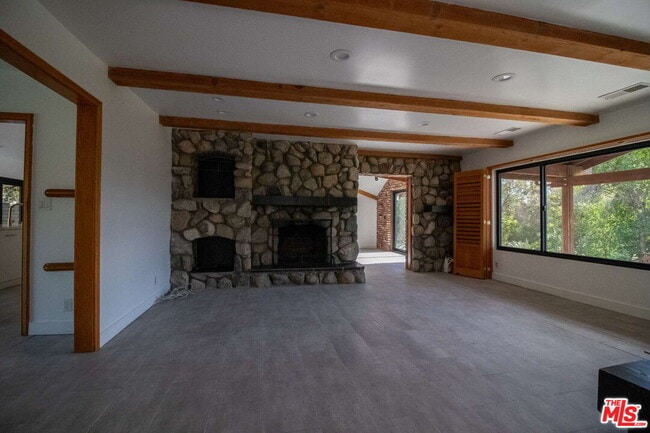 Building Photo - 11619 Lerdo Ave