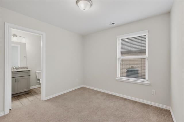 Building Photo - 4009 Mockingbird Ln