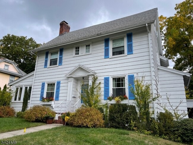 Building Photo - 160 Chestnut St