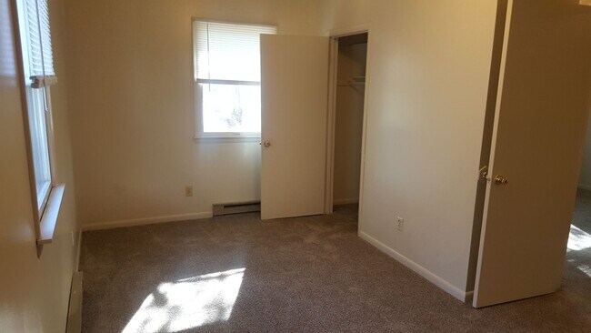 Building Photo - Charming Second-Floor Apartment in Havre de Grace!