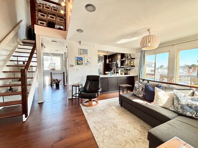 Building Photo - Stunning Virginia Beach Condo with Waterfr...