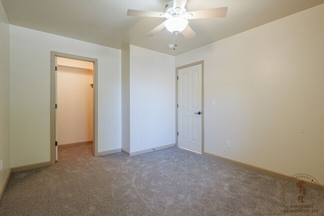 Building Photo - 3090 Aberdeen Ln