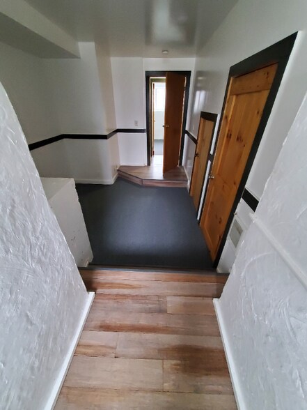 Building Photo - 70 Market St