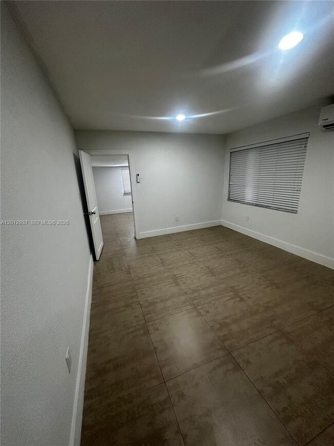 Building Photo - 18560 SW 128th Ave