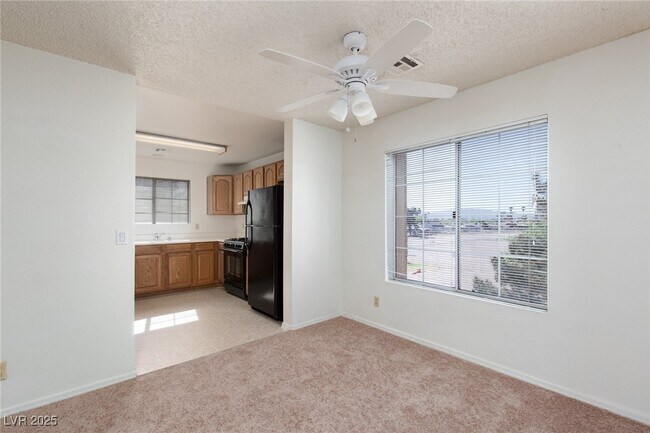 Building Photo - 1375 E Hacienda Ave