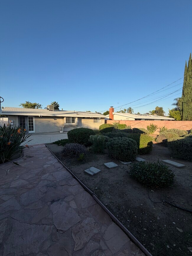 Building Photo - 20622 Archwood St