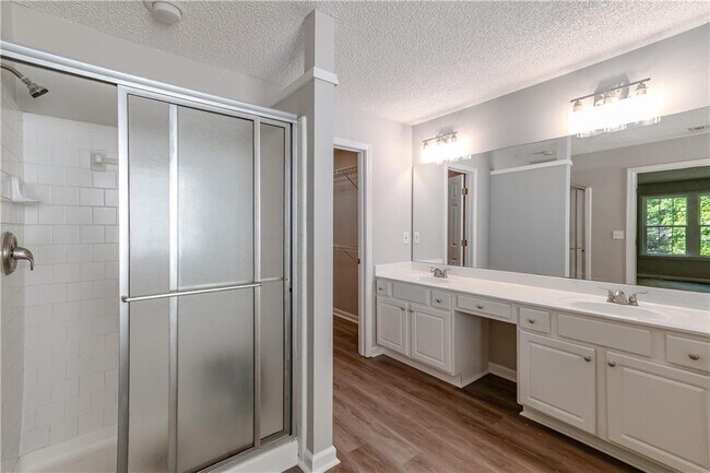 Building Photo - 3895 Tugaloo Dr NE