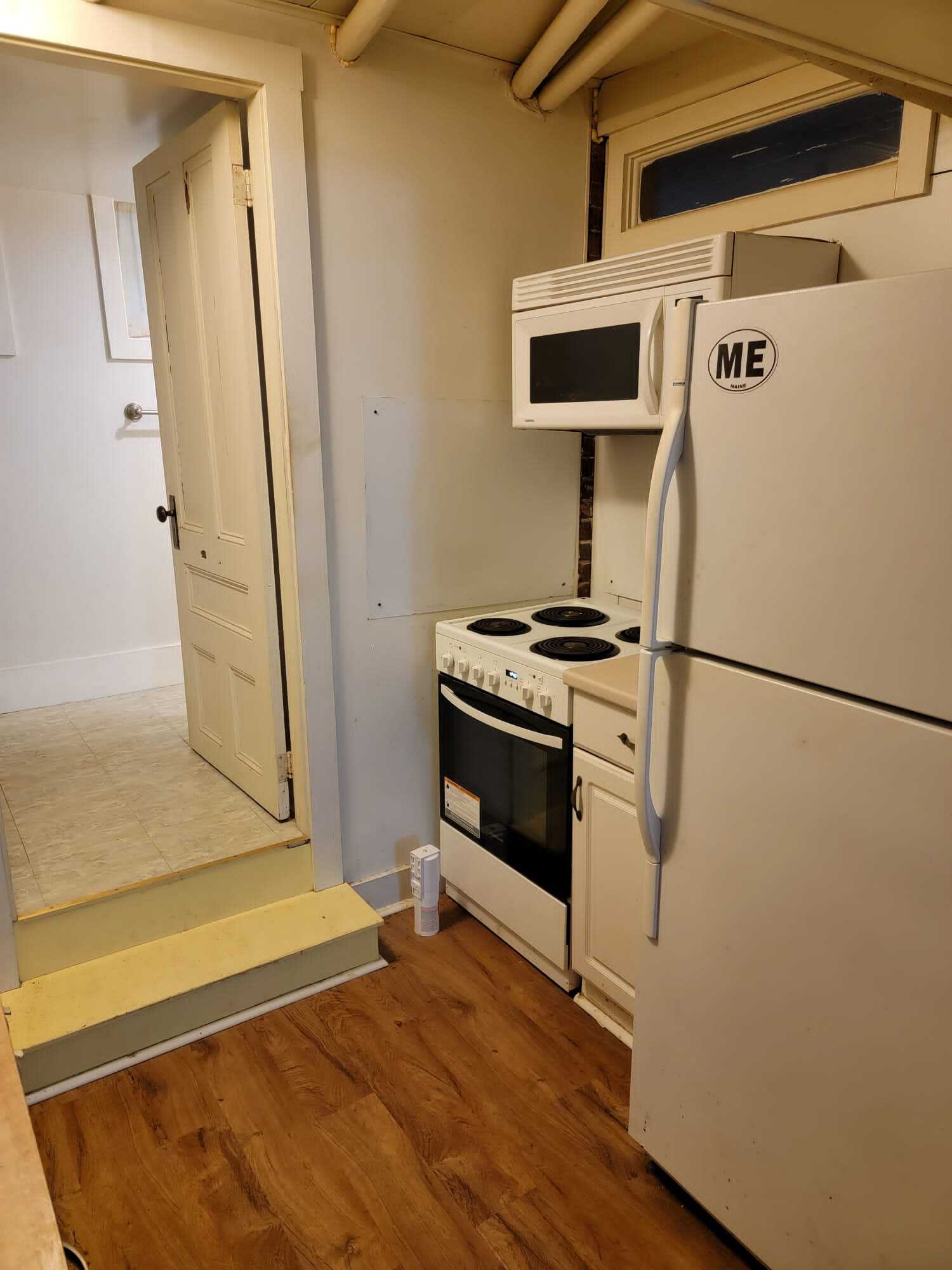 Building Photo - 683 State St