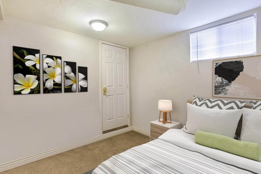 Building Photo - Charming Capitol Hill private basement apartment between downtown & Cheesman Park