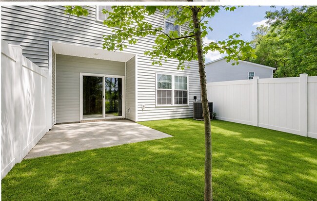 Building Photo - 15 Mossy Oak Cove