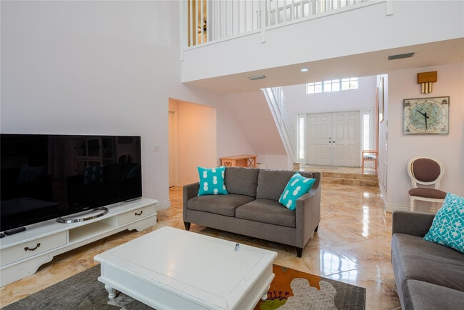 Building Photo - 2999 Banyan Rd