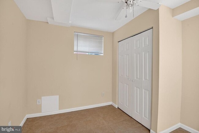 Building Photo - 2308 Senator Ave