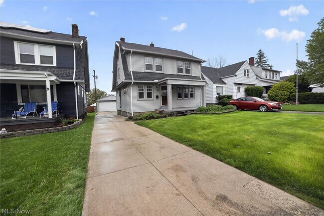 Building Photo - 4874 E 95th St