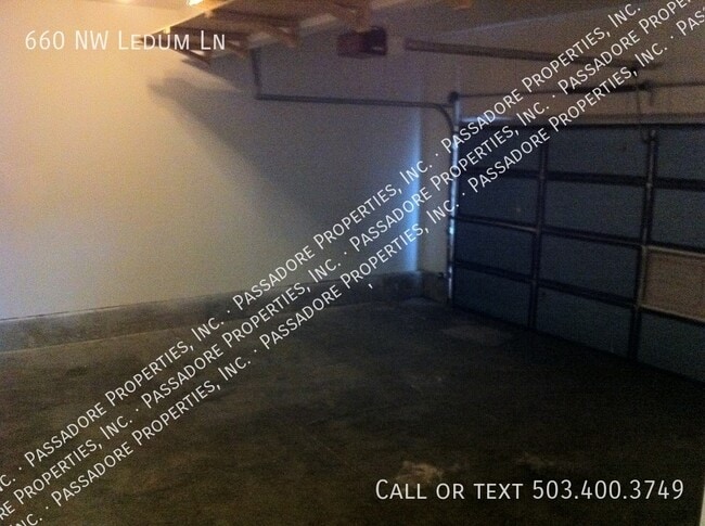 Building Photo - 660 NW Ledum Ln