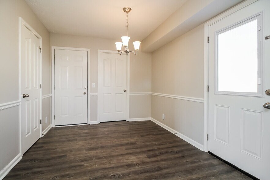 Building Photo - 1230 Shannon Ln