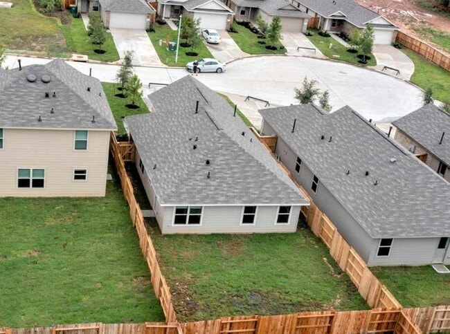 Building Photo - 1206 Silver Fir Ct