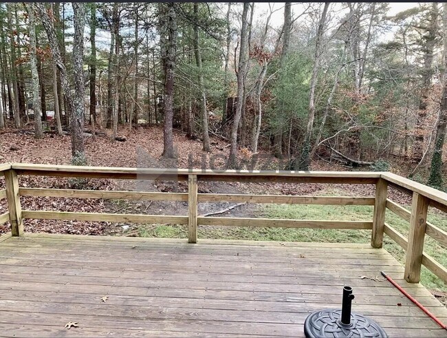 Building Photo - 38 Artisan Way