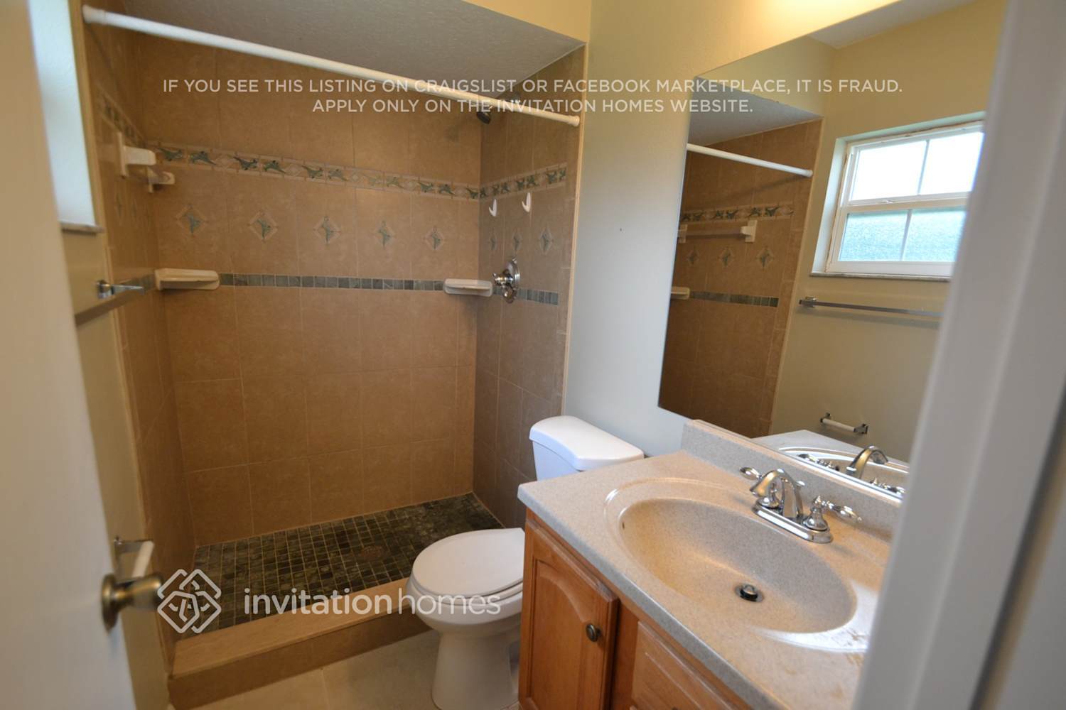 Building Photo - 1648 Raymore St NW