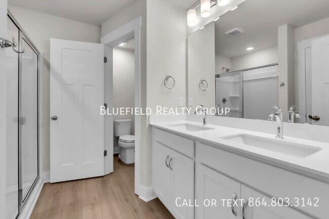 Building Photo - 406 E Parima Ct