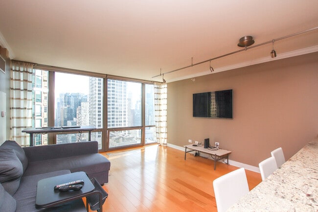 Building Photo - 2 E Erie St