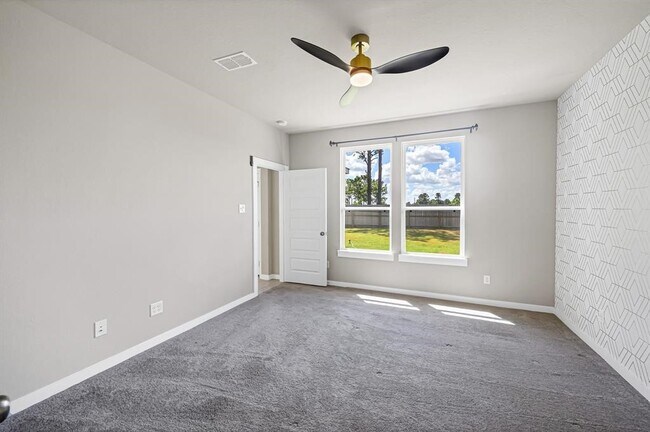 Building Photo - 7138 Clearwater Cv Dr