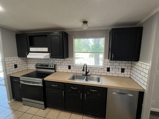 Building Photo - 1054 Co Rd 257