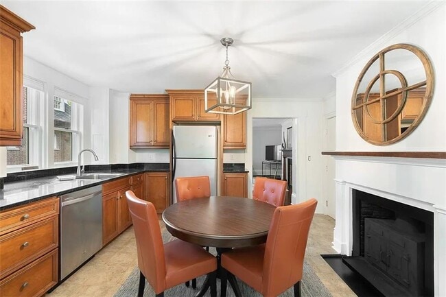 Building Photo - 77 Coggeshall Ave