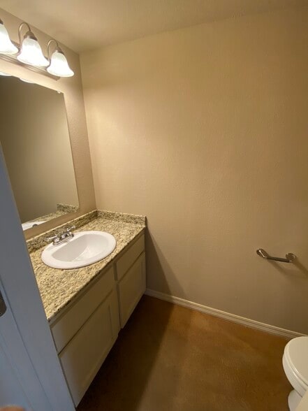 Building Photo - 1719 Houston St