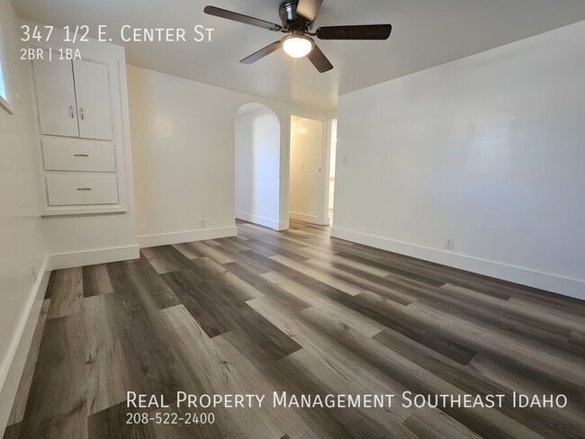 Building Photo - 347 1/2 E. Center St-