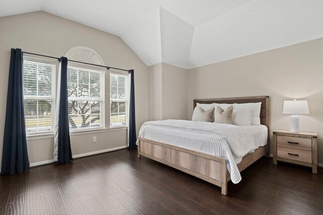 Building Photo - 4502 Creek Point Ln