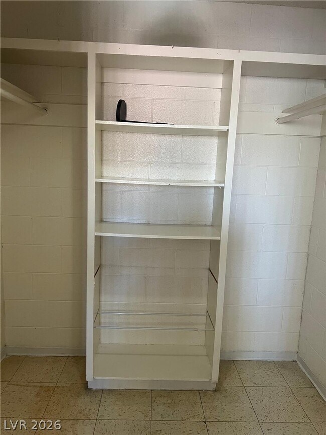 Building Photo - 818 S 7th St