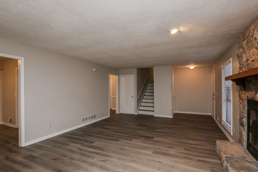 Building Photo - 3384 Sheree Trail